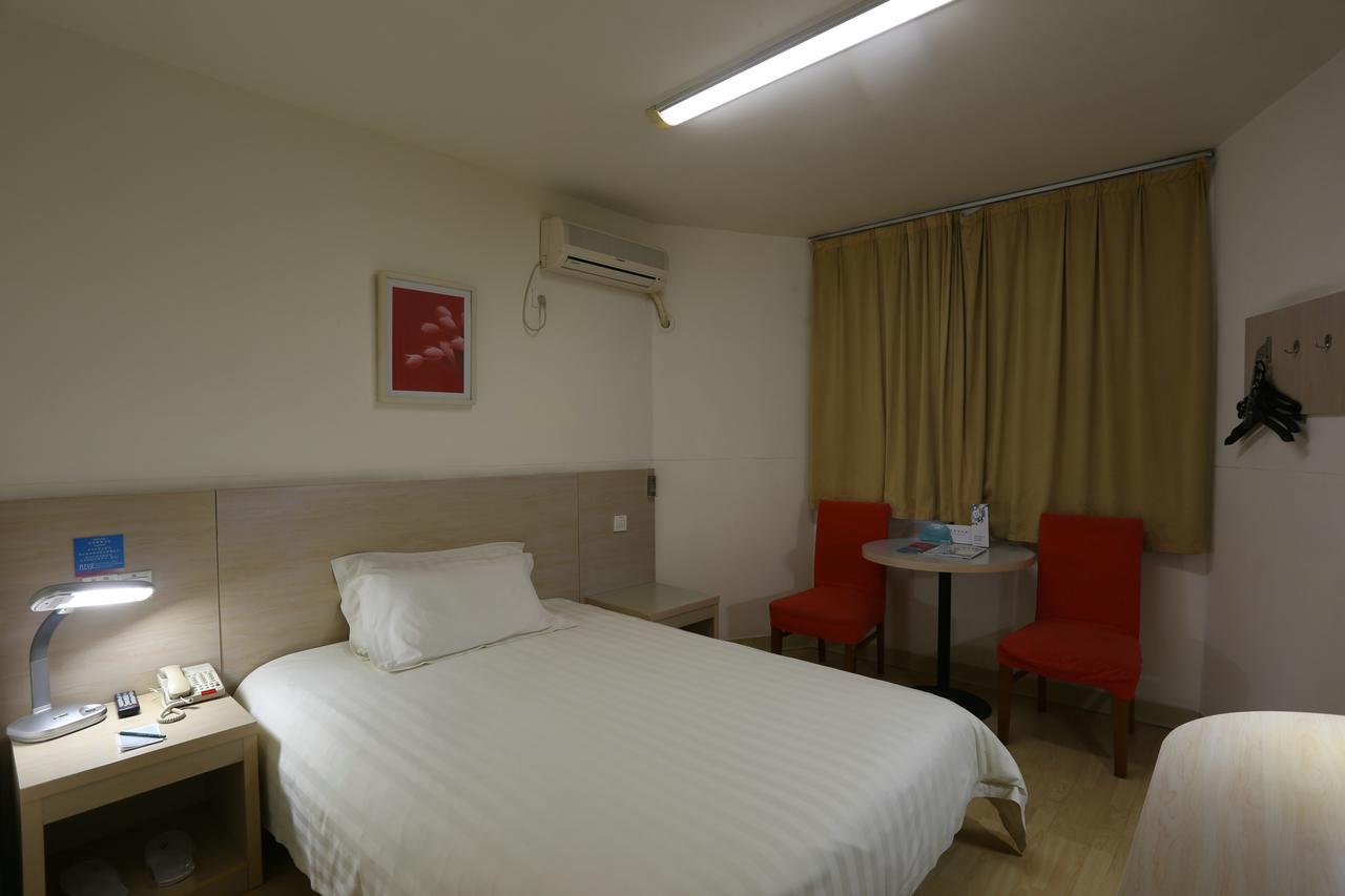 Jinjiang Inn Qingdao Wuxi Square Nanjing Road Metro Station Dış mekan fotoğraf
